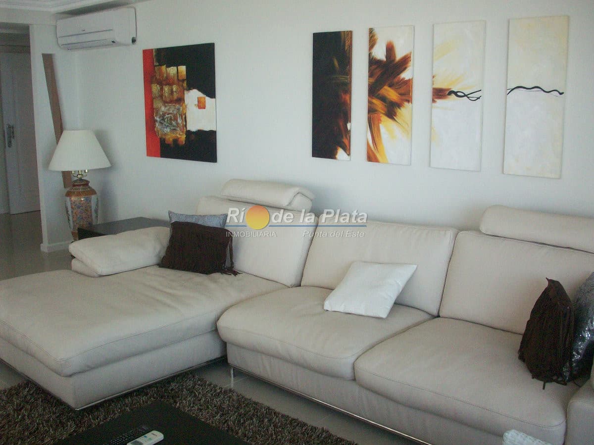 Apartamento en primera linea de la Brava.