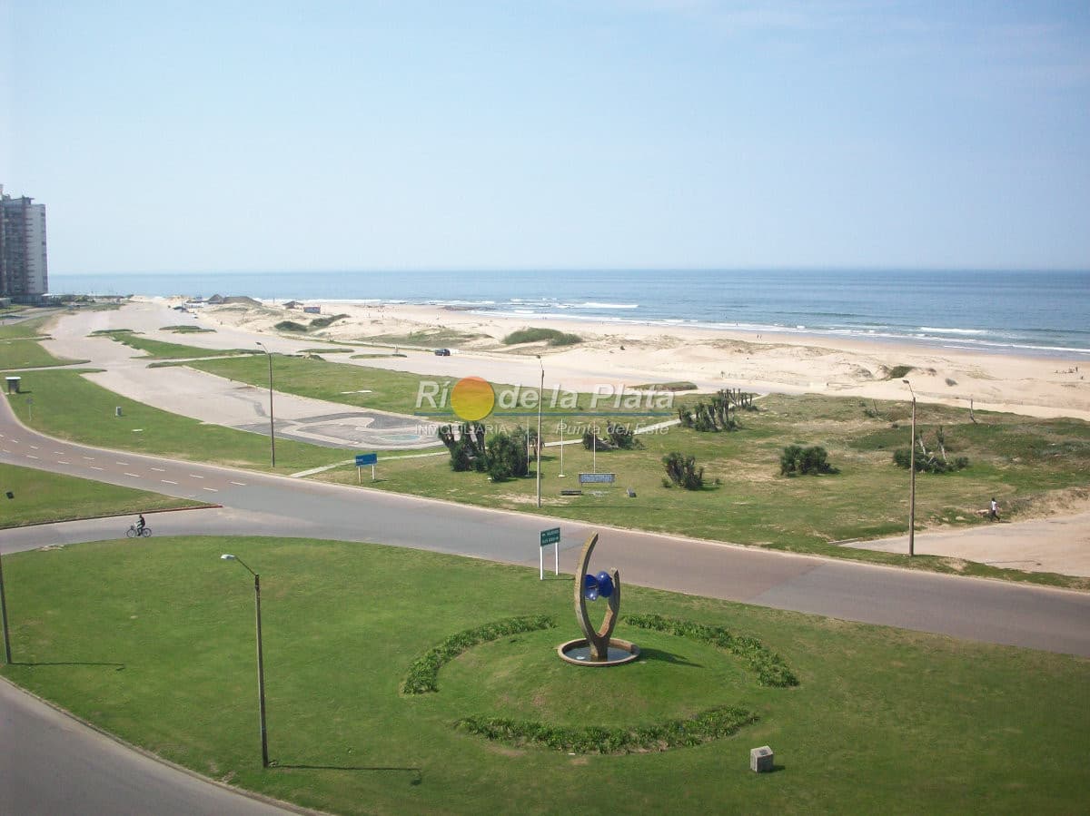 Apartamento en primera linea de la Brava.