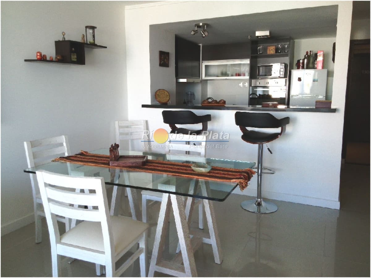 2 dormitorios en The Forest Tower 2, proximo a Playa Brava y Mansa