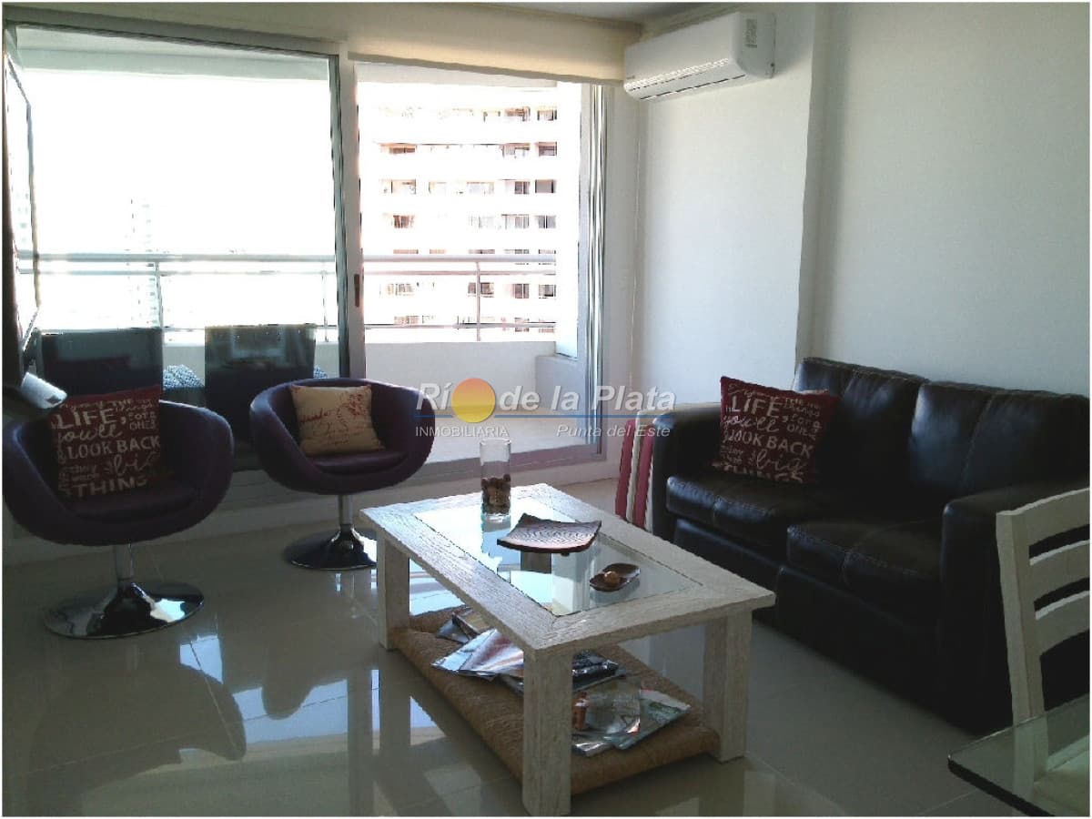 2 dormitorios en The Forest Tower 2, proximo a Playa Brava y Mansa