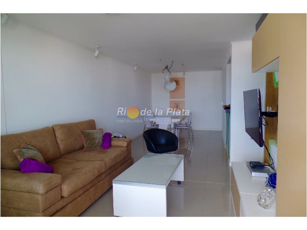 Disfrute de sus vacaciones en Wind Tower, torre con excelentes servicios!
