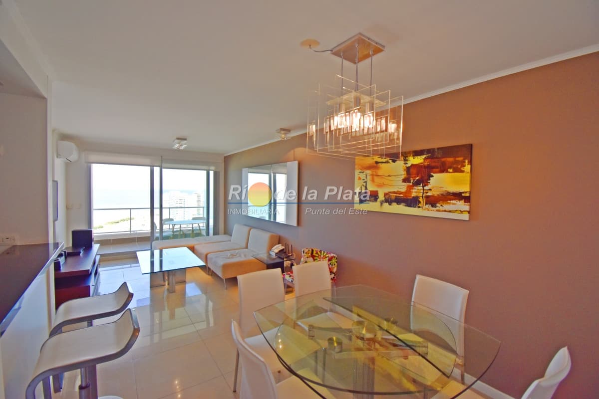Depto en venta en Wind Tower, a metros de Playa Brava.