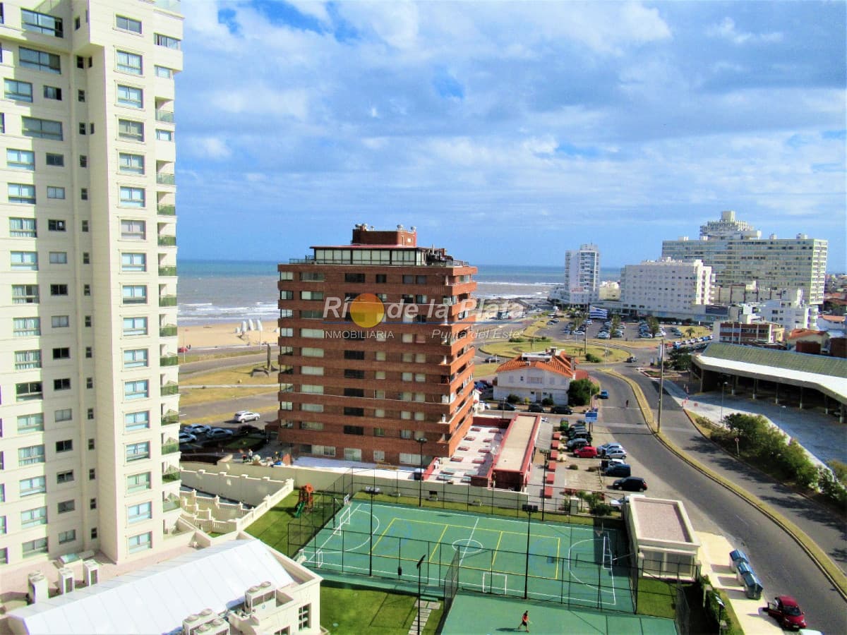 Torre de categoría, con los mejores servicios. Excelente ubicación.
