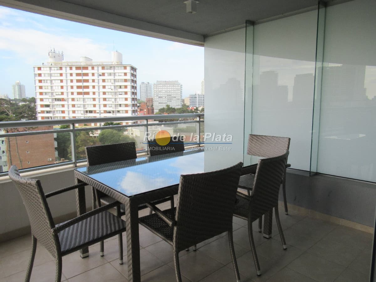 Chiverta a pasos del Mar, edificio con servicios!!