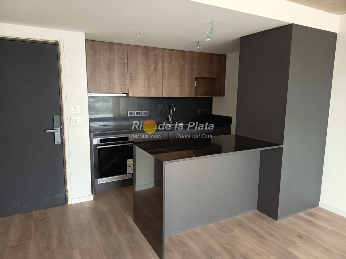 Torres del Este. Con entrega inmediata