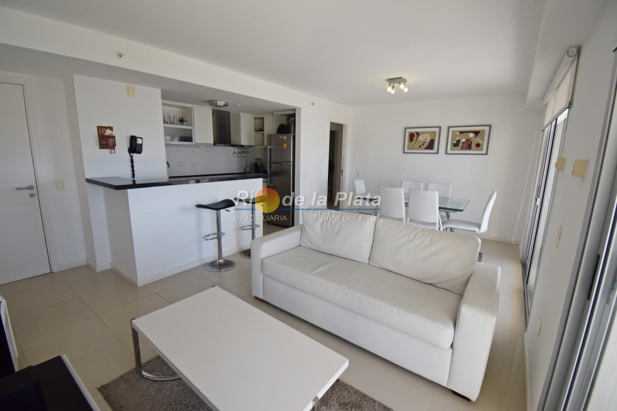 Oportunidad!! Departamento en Piso alto, con parrillero propio.