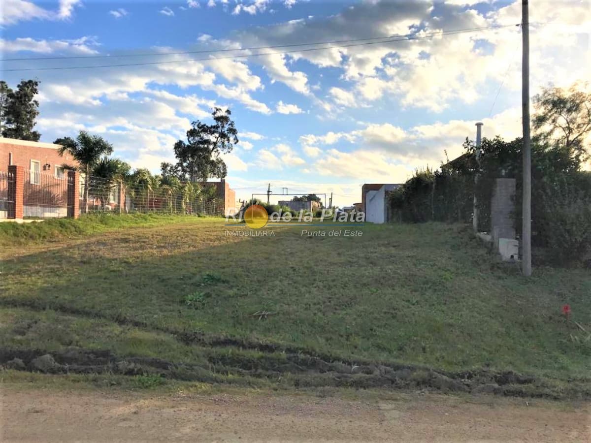 Terreno en Jardines de Acuario