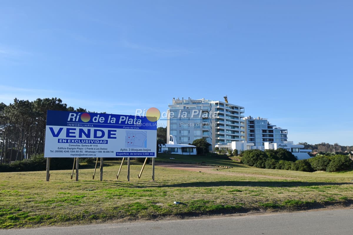 Terreno en Pinares para construir PH