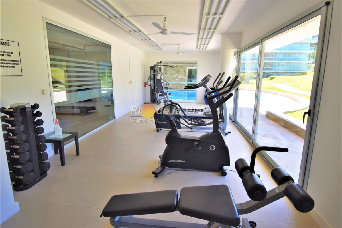 3 dormitorios en suite a 150 de Playa Brava