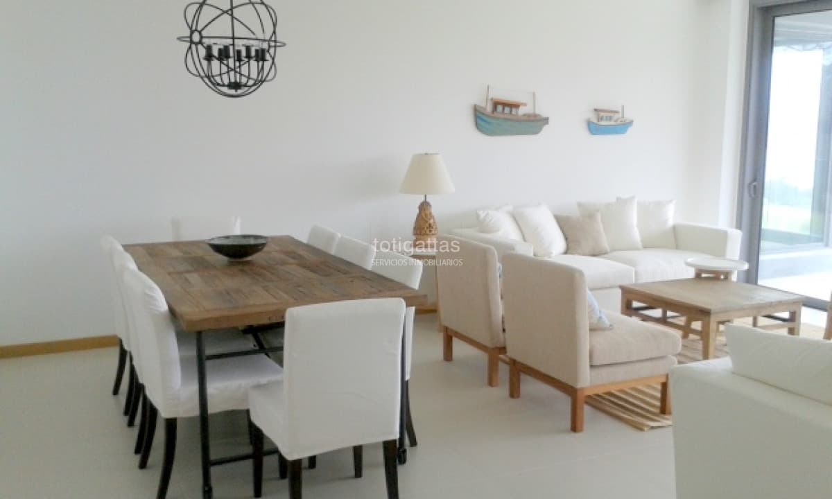 Apto. 104 Tiburon Barra