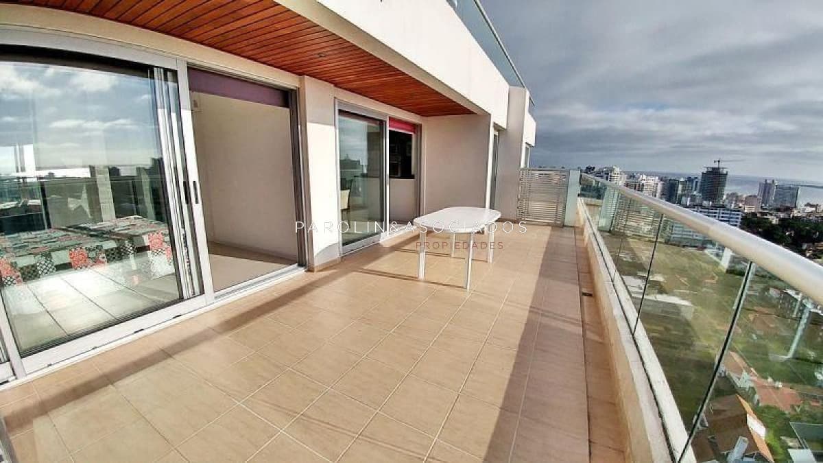 Apartamento en venta en Icon Brava tower, Punta del Este.