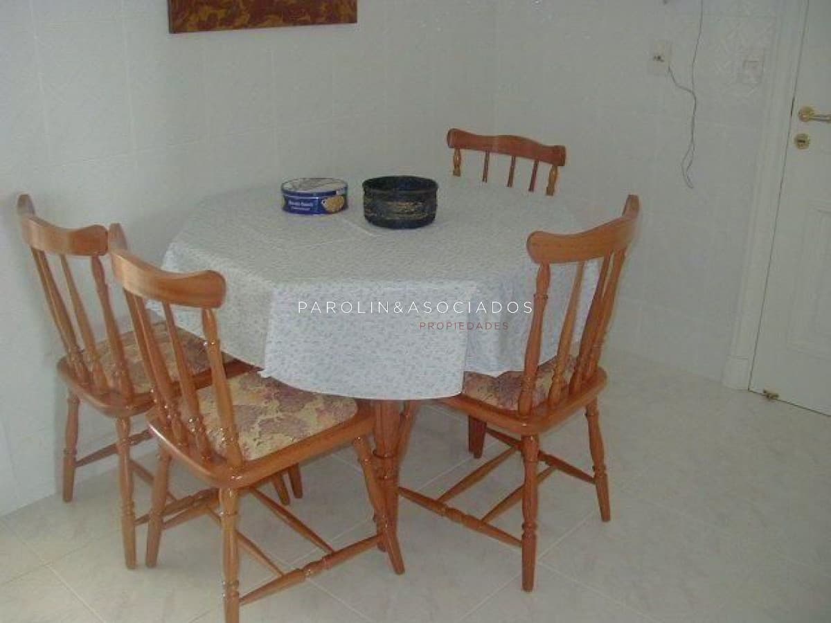 Apartamento de 3 dormitorios en Coral Tower, Punta del Este.