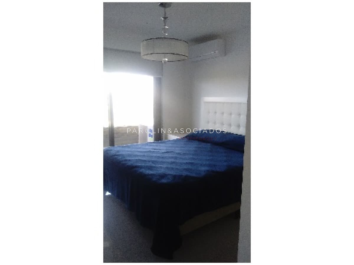 Apartamento en venta de 2 dormitorios en Tiziano, Punta del Este.