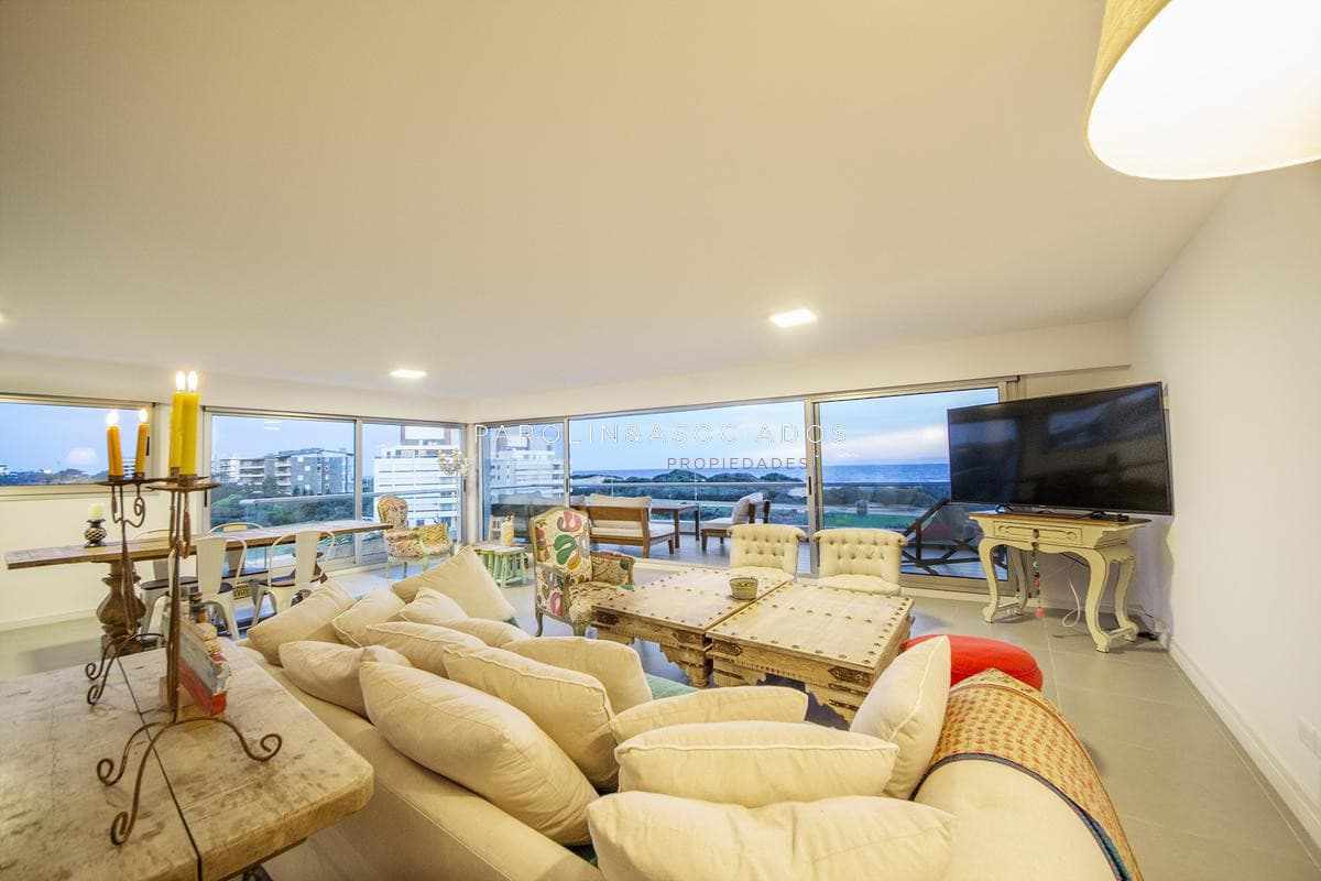 Muy lindo apartamento en venta en Silente, Punta del Este.
