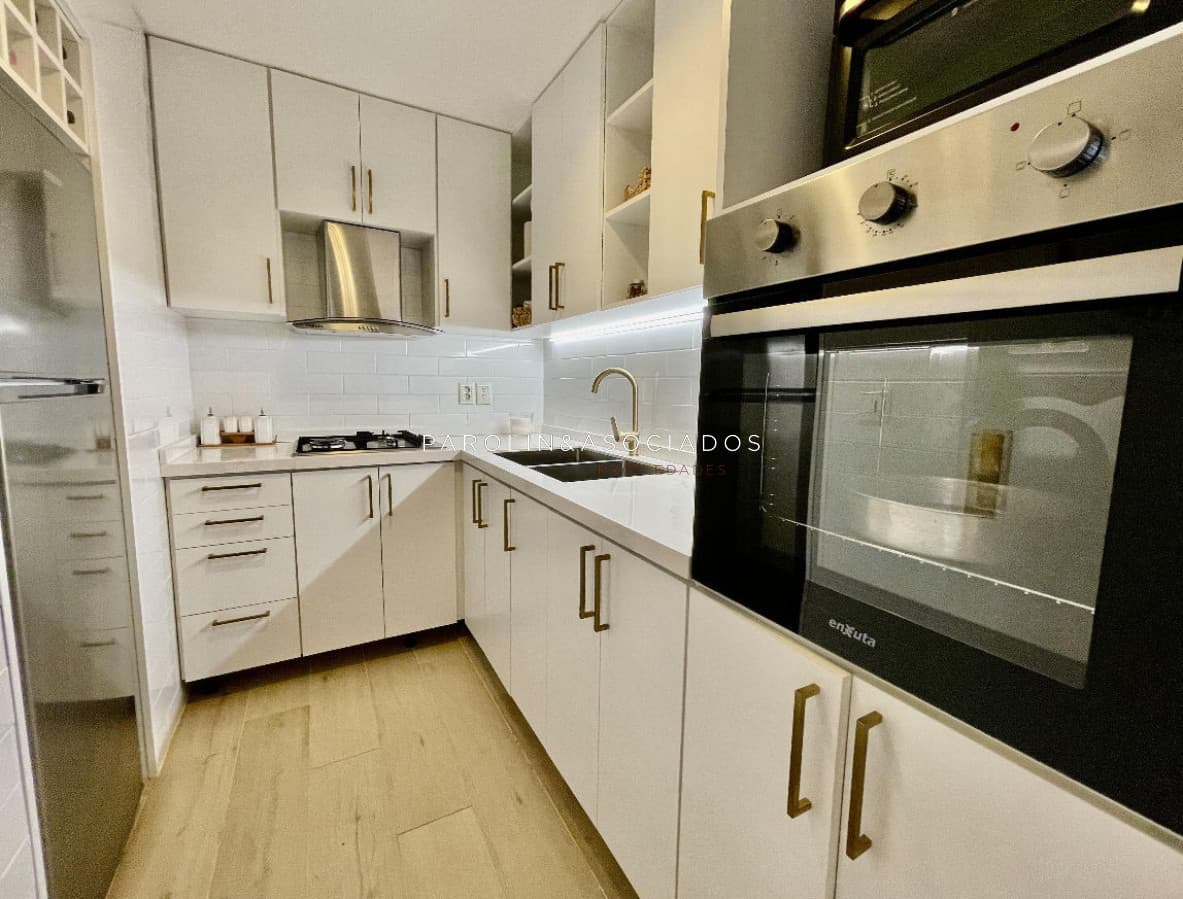 Departamento en Venta de 2 dormitorios en Playa Brava, Punta del Este
