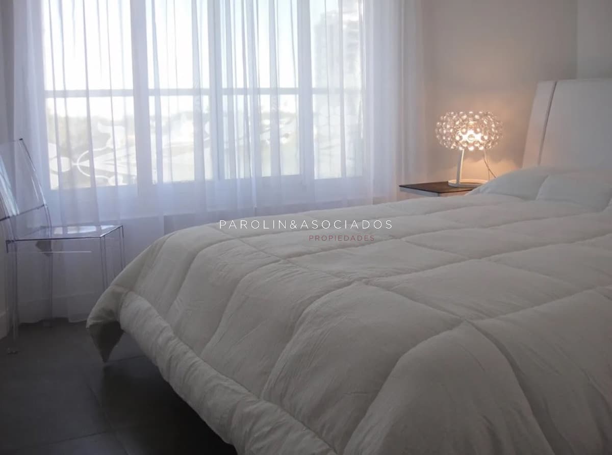 Apartamento en venta en torre Yoo, Punta del Este.