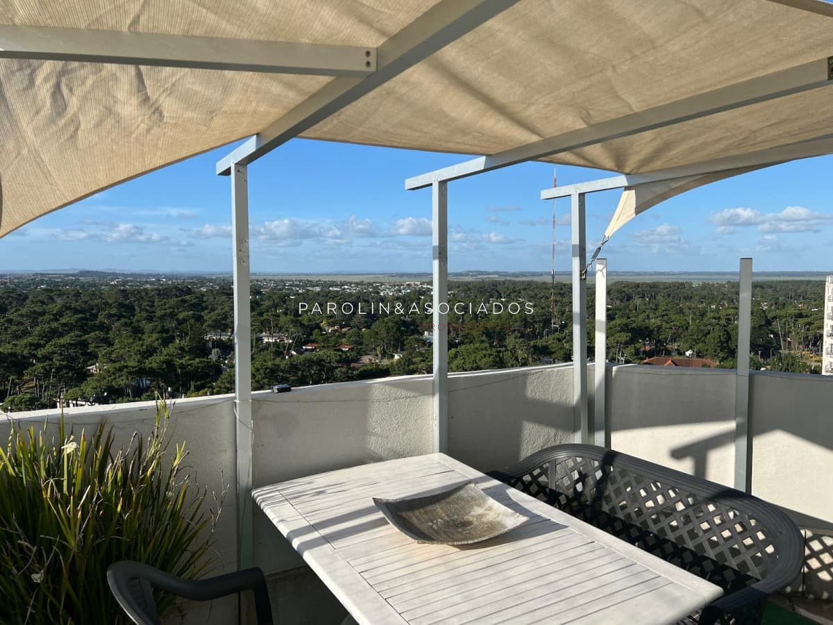 Apartamento en venta de 2 dormitorios en Roosevelt, Punta del Este.