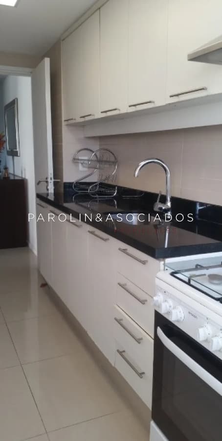 Apartamento en venta de 3 dormitorios en Torre Ibiza, Punta del Este.