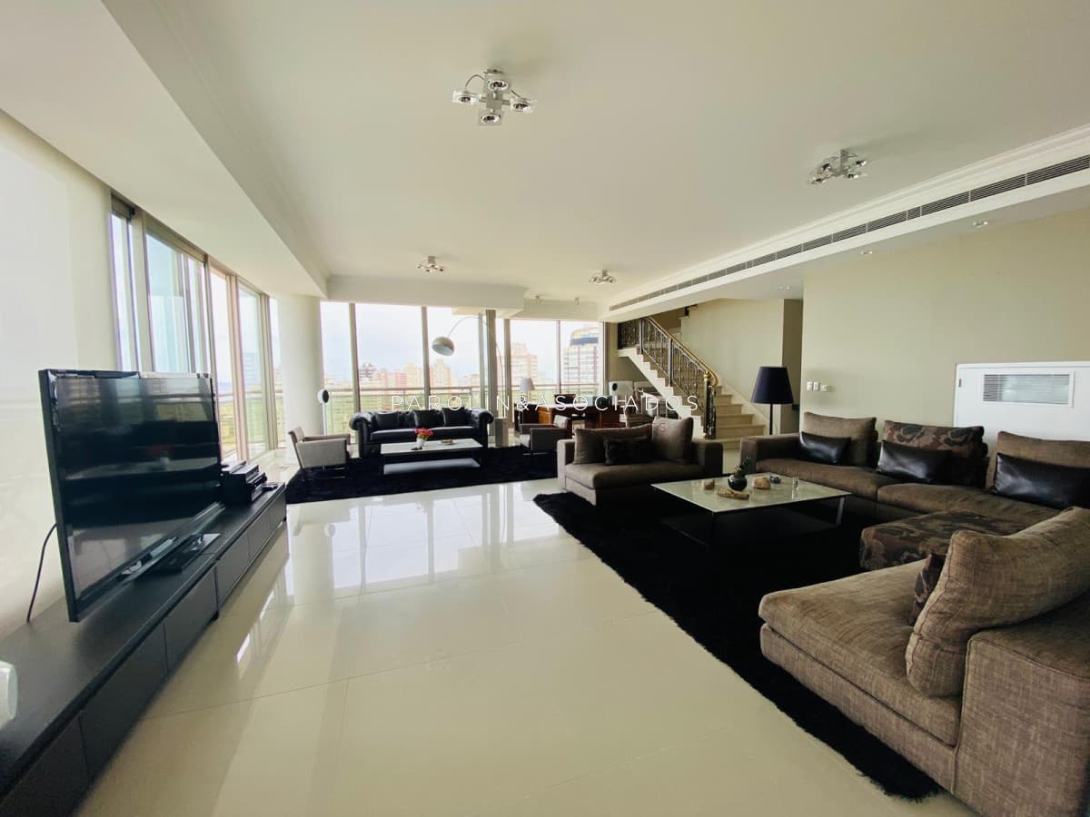 Penthouse en venta en Torre Imperiale II, Punta del Este.