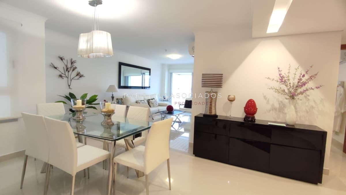 Apartamento en Alquiler Temporario de 2 dormitorios en Miami Boulevard I, Punta del Este.