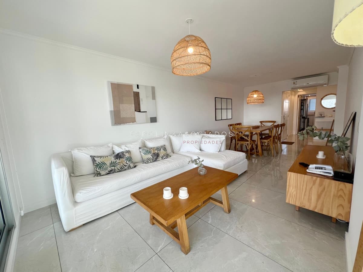 Apartamento en venta de 2 dormitorios en Miami Boulevard ll, Punta del Este.