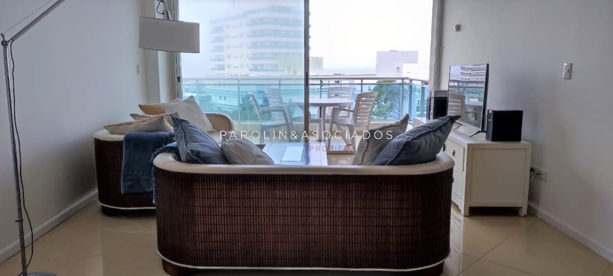Apartamento en venta de 3 dormitorios en Sol y Luna, Punta del Este.