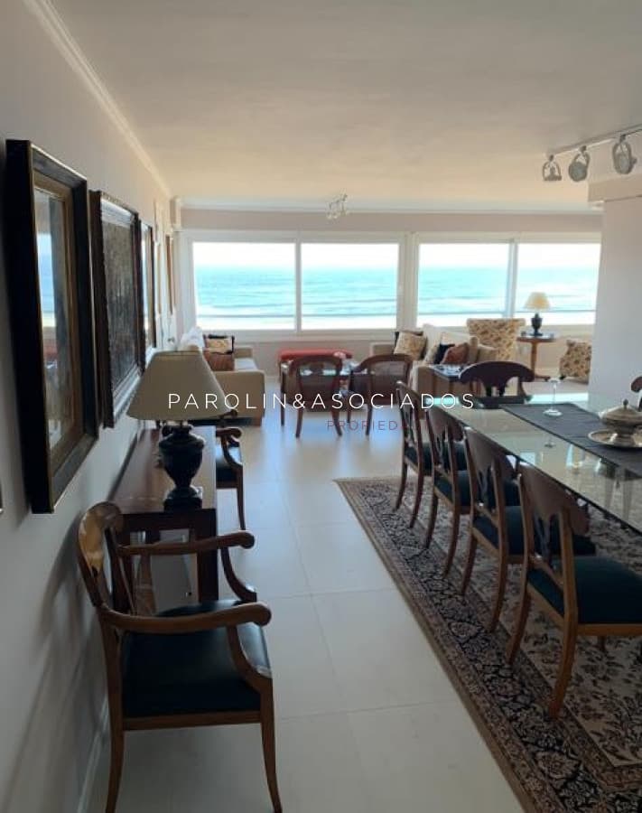 Apartamento en venta en Edificio Tiburón, Punta del Este.