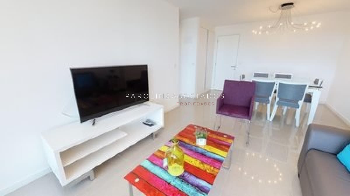 Apartamento de 1 dormitorio en torre One, Punta del Este.