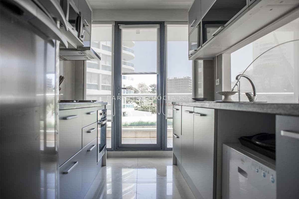 Apartamento en venta en Bravissima, Punta del Este.