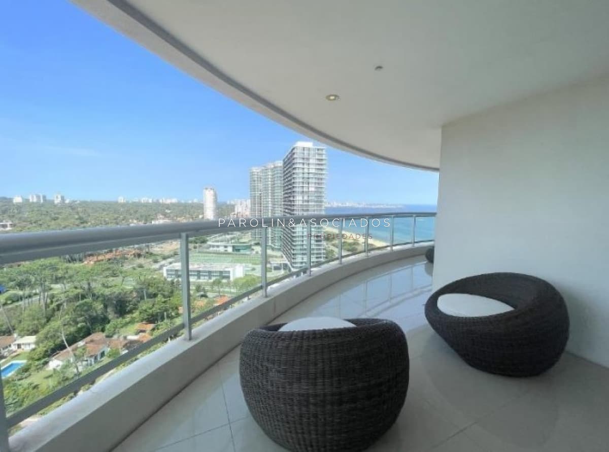 Apartamento en venta de 2 dormitorio Aquarela Tower, Punta del Este.