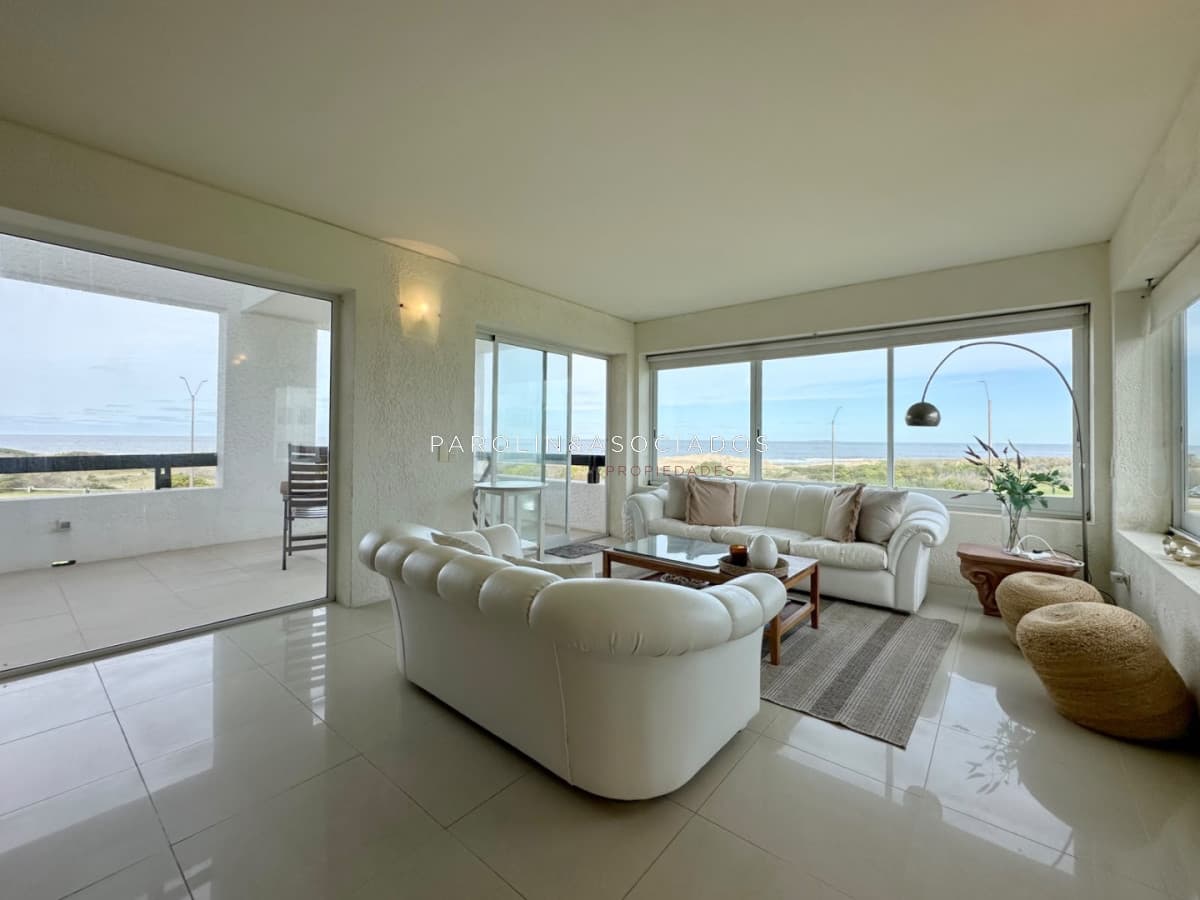 Departamento en Alquiler en Dunas del Golf, 3 Dormitorios. Playa Brava
