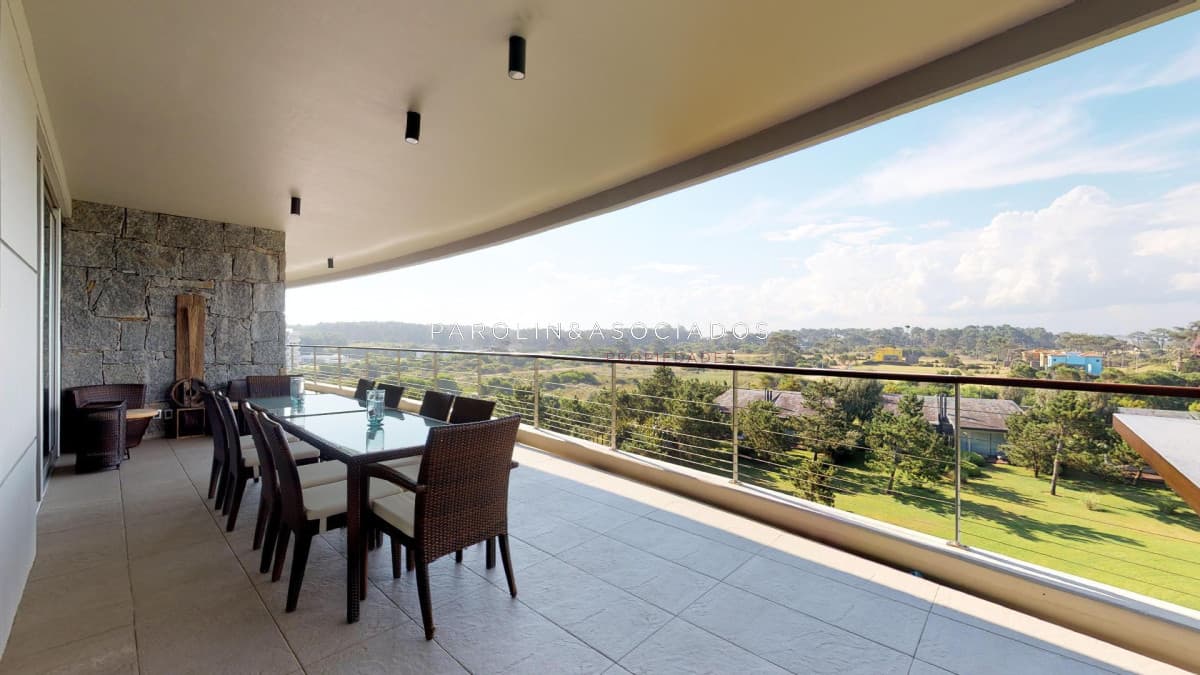 Apartamento en venta en Grey Stone, Punta del Este.
