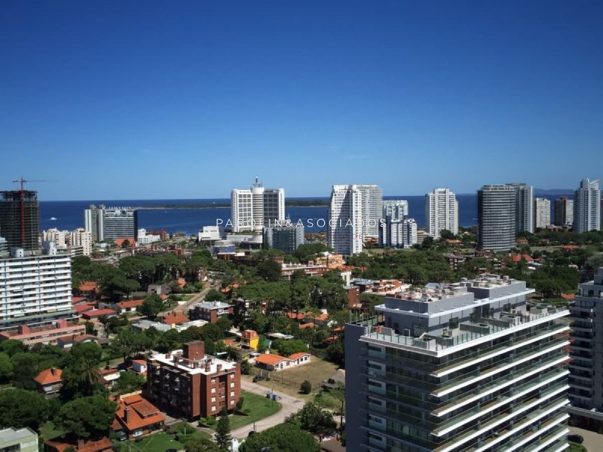 Apartamento en venta en Icon Brava tower, Punta del Este.
