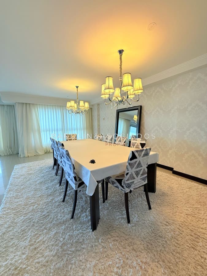 Apartamento en venta de 4 dormitorios en Torre Lobos, Punta del Este.