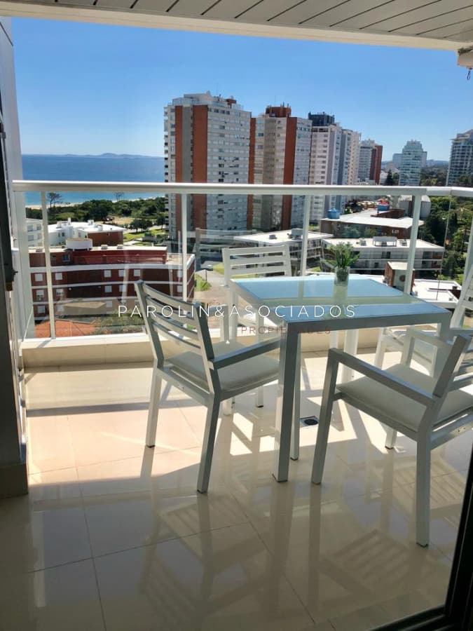 Departamento en Venta en Piso alto de 2 dormitorios en Miami Boulevard, Playa Mansa