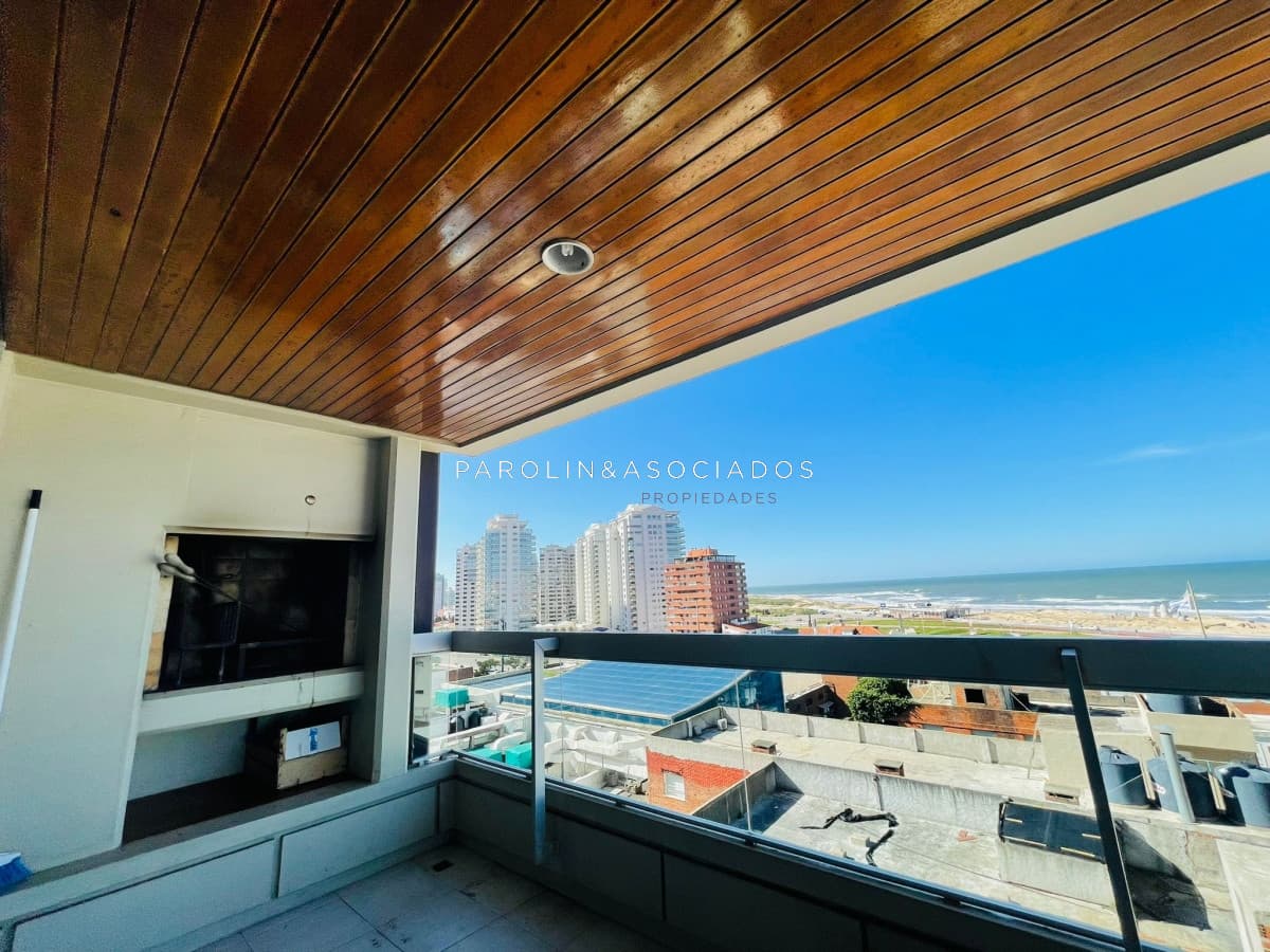 Apartamento en venta de 3 dormitorios en Torreon, Punta del Este.