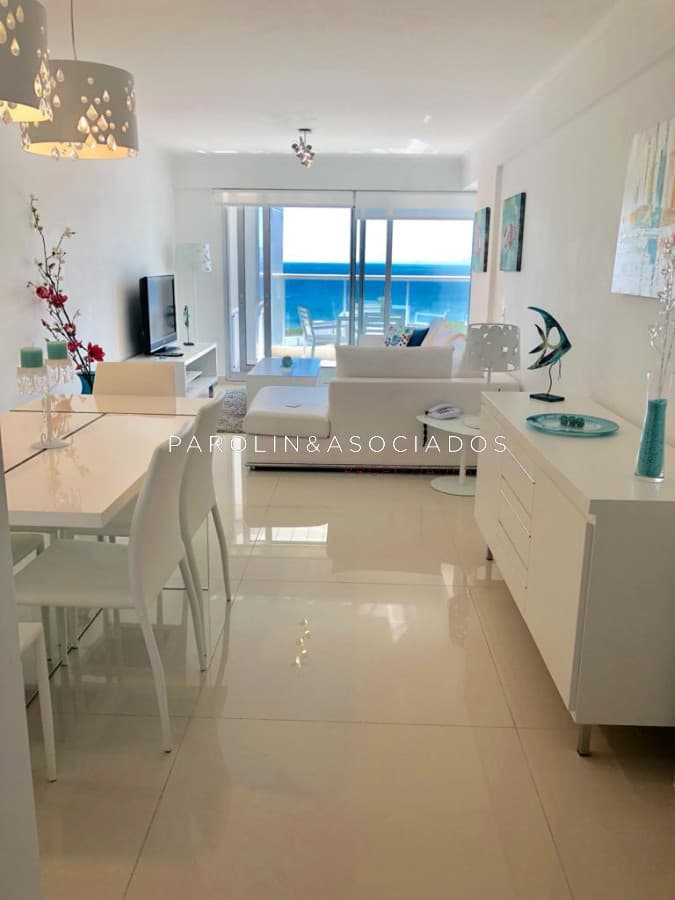 Departamento en Venta en Piso alto de 2 dormitorios en Miami Boulevard, Playa Mansa