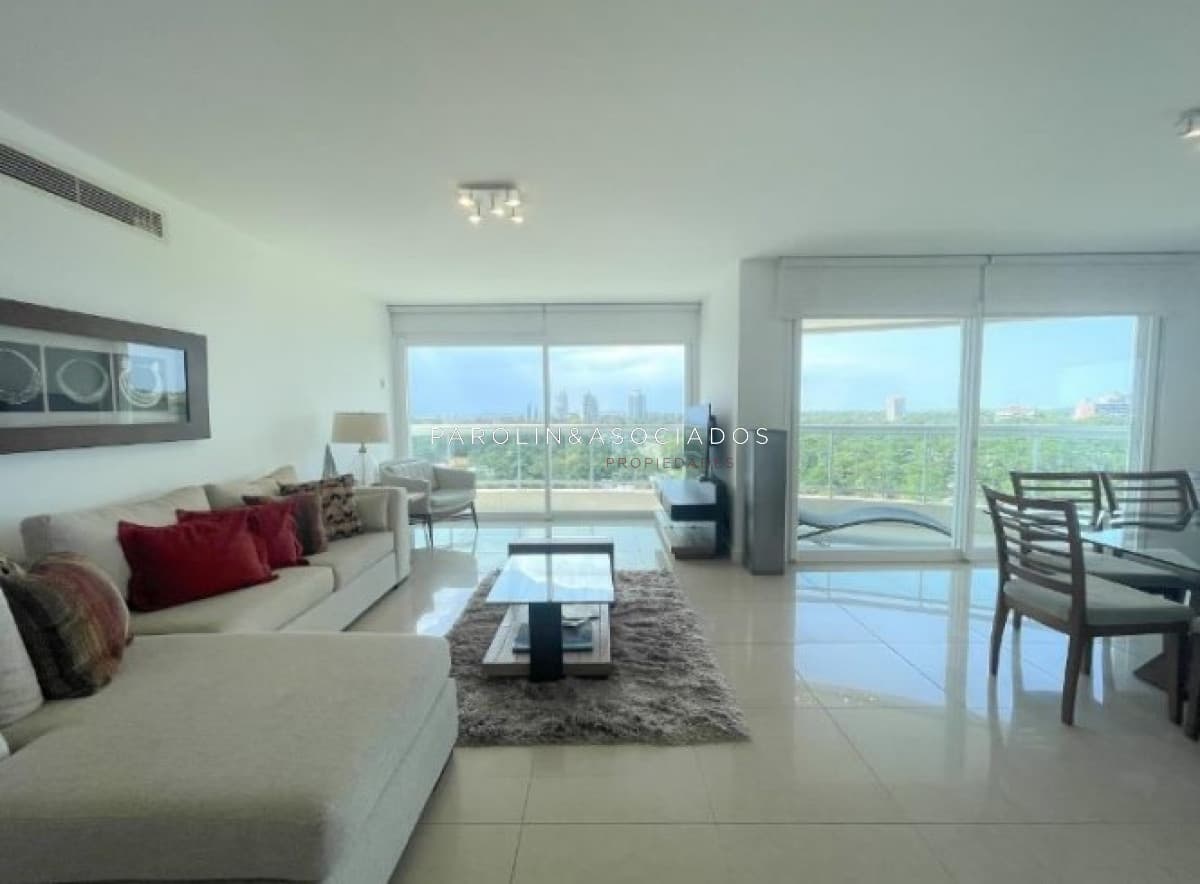 Apartamento en venta de 2 dormitorio Aquarela Tower, Punta del Este.