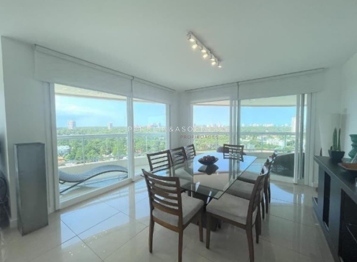 Apartamento en venta de 2 dormitorio Aquarela Tower, Punta del Este.