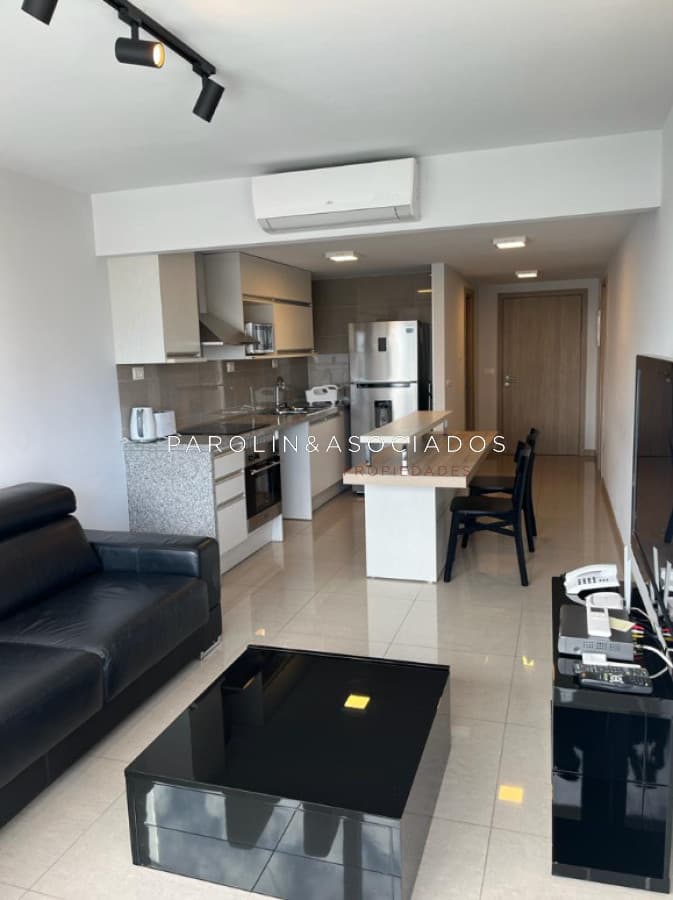 Muy comodo apartamento de 1 dormitorio y medio en Onix, Punta del Este.