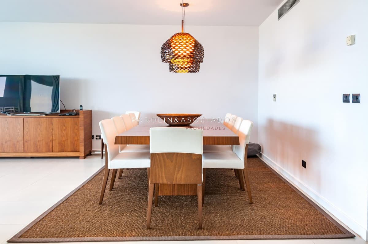 Apartamento en venta en planta baja en Tiburón Terrazas, Punta del Este.