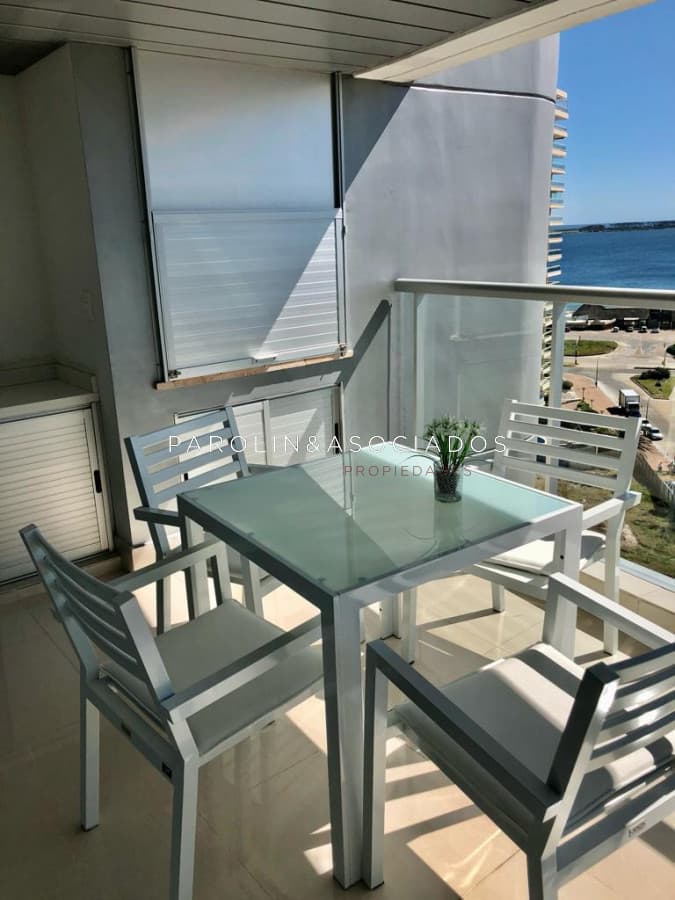 Departamento en Venta en Piso alto de 2 dormitorios en Miami Boulevard, Playa Mansa