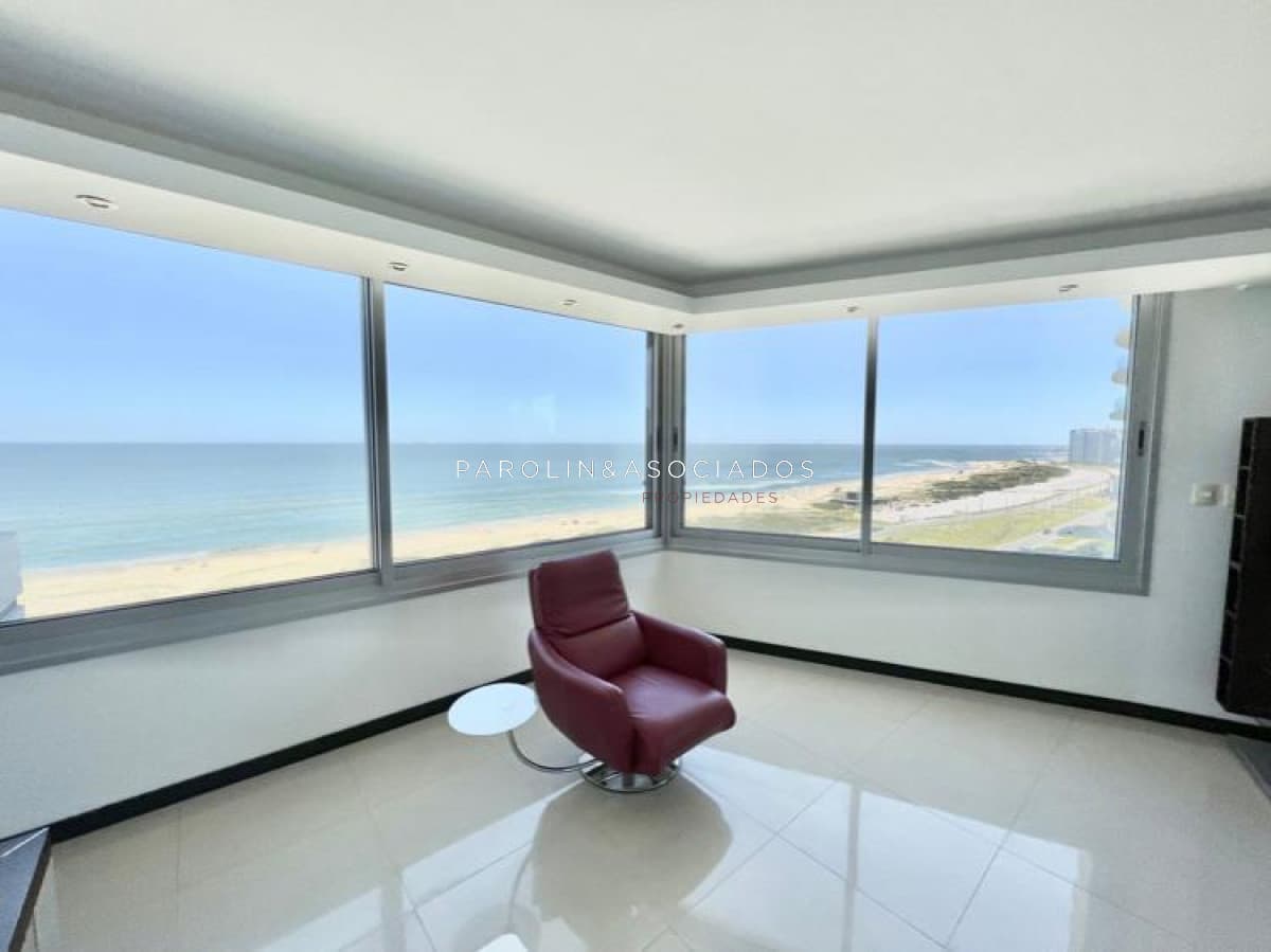 Apartamento en venta de 3 dormitorios en Tiburón III, Punta del Este