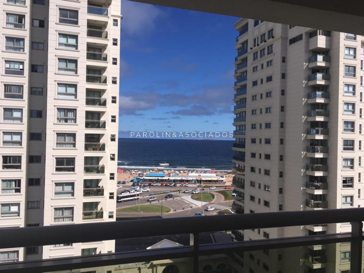 Apartamento en venta en Torre Imperiale III, Punta del Este.