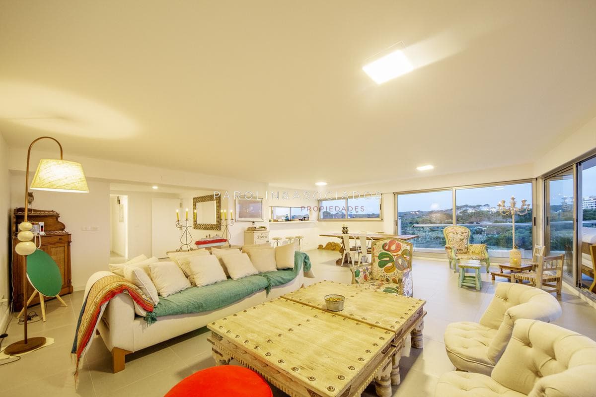 Muy lindo apartamento en venta en Silente, Punta del Este.