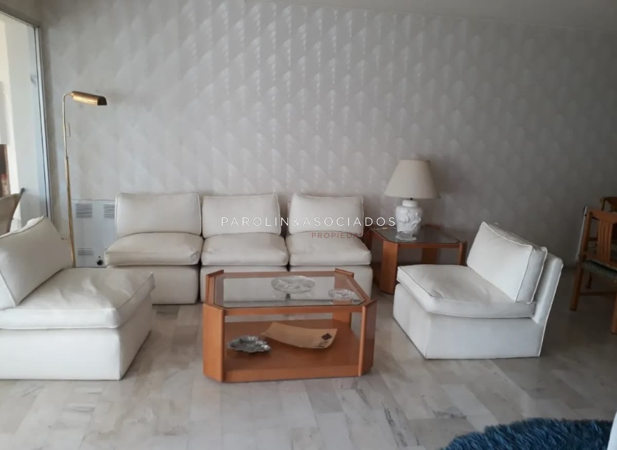 Apartamento en venta de Roosevelt Center, Punta del Este.