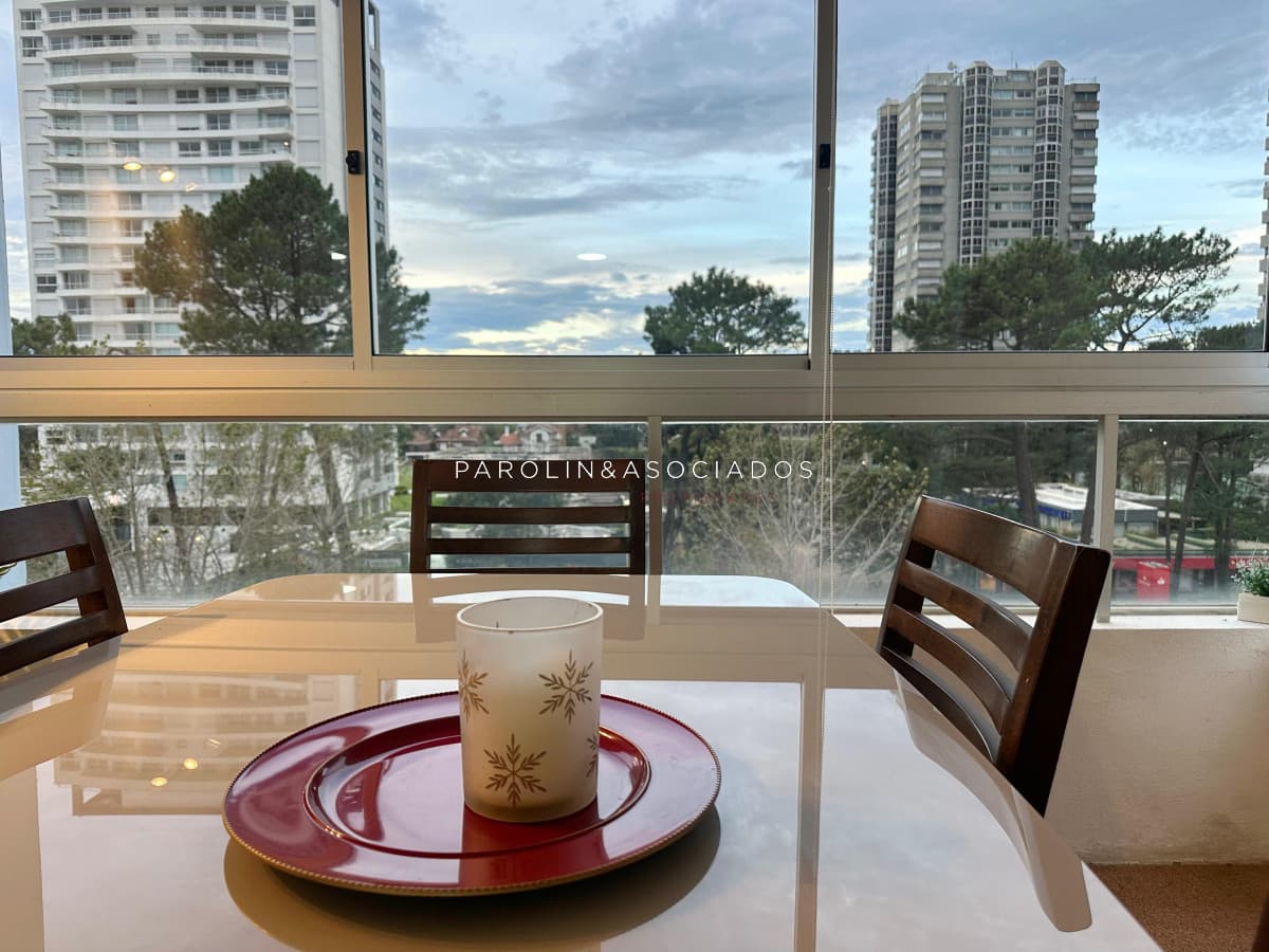 Apartamento en venta de 2 dormitorios en Roosevelt, Punta del Este.