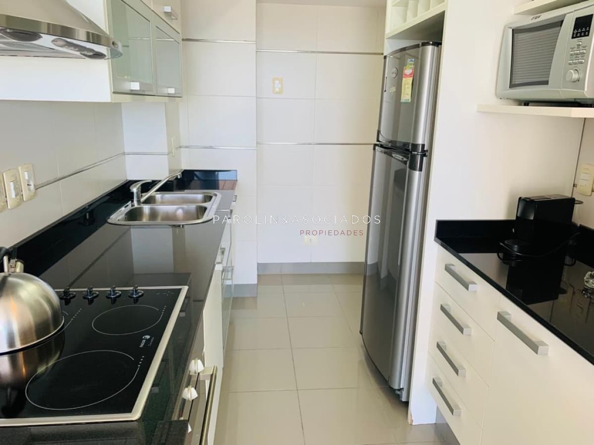 Apartamento en venta en Art Bulevar, Punta del Este.