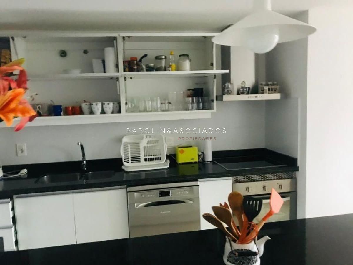 Hermoso apartamento en venta en Torre Esmeralda, Punta del Este.