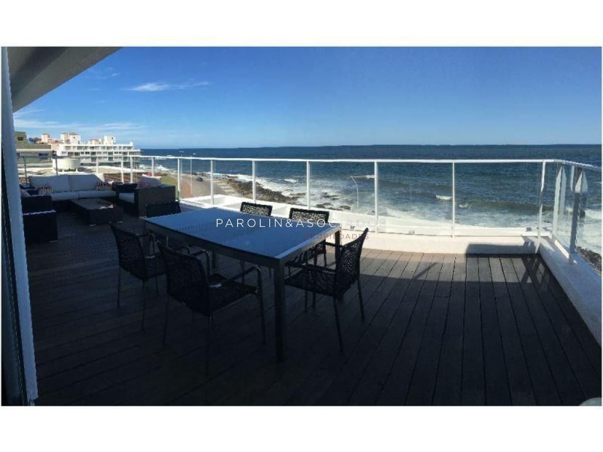 Apartamento en venta de 3 dormitorios en Bonaire, Punta del Este.